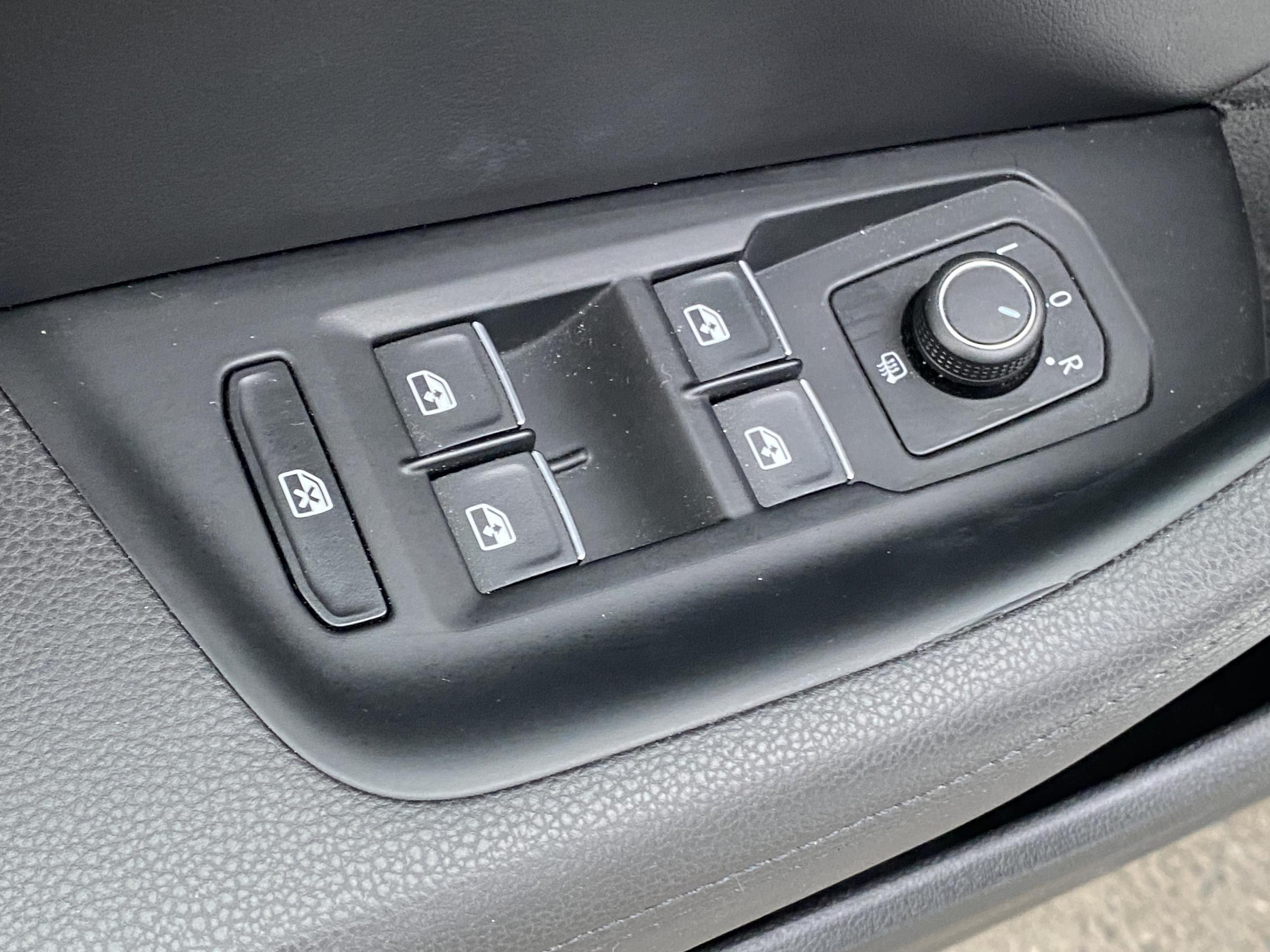 Volkswagen Passat, 2017 - pohled č. 11