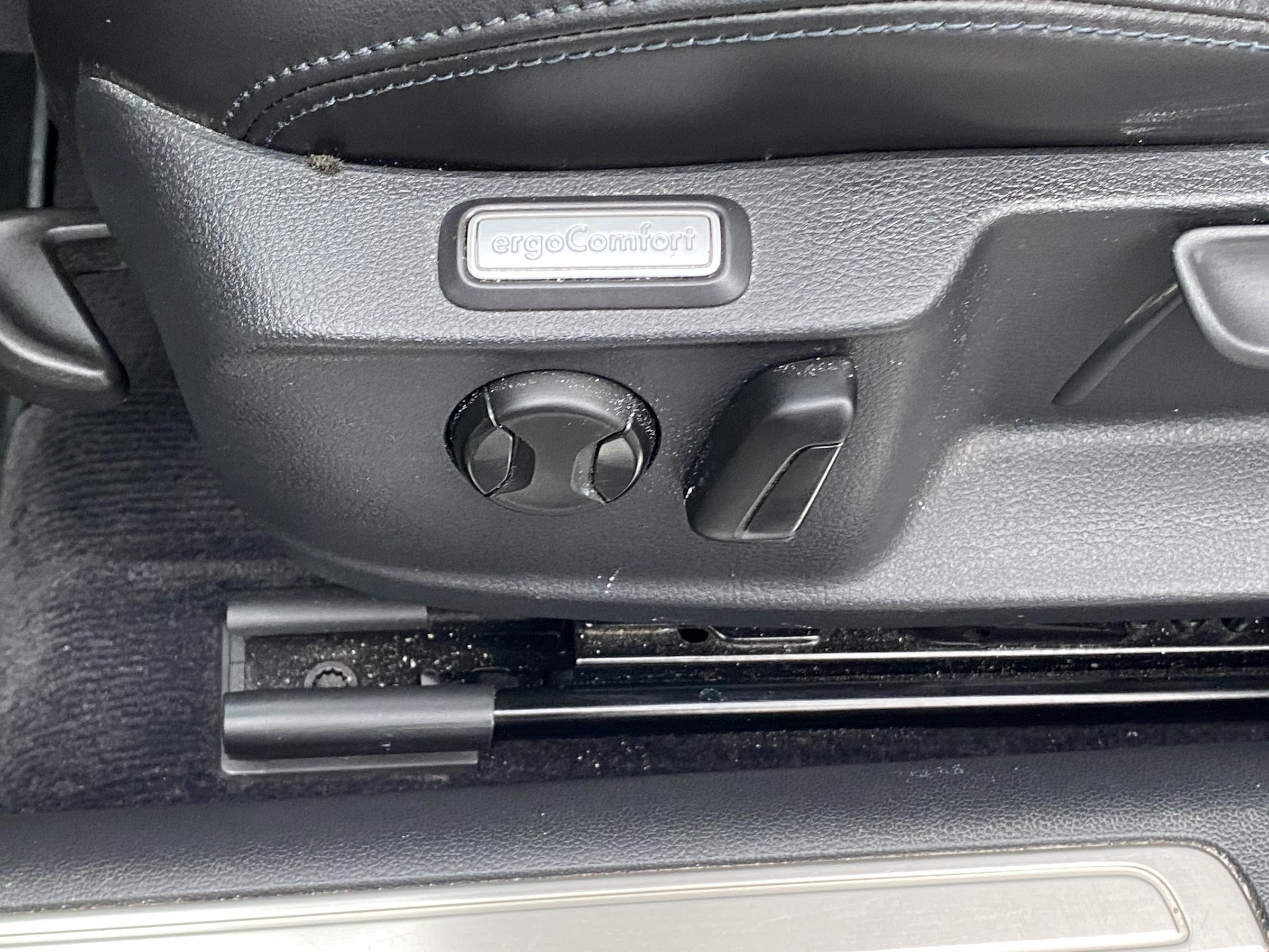 Volkswagen Passat, 2017 - pohled č. 12