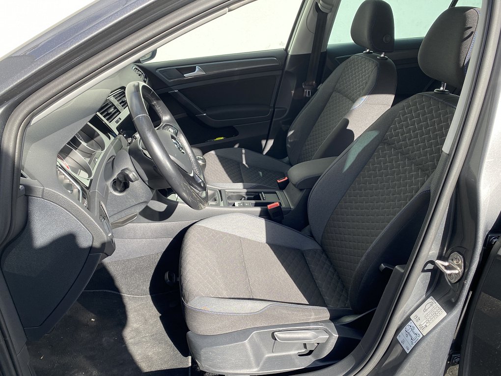 Volkswagen Golf 1.5 TSi Join