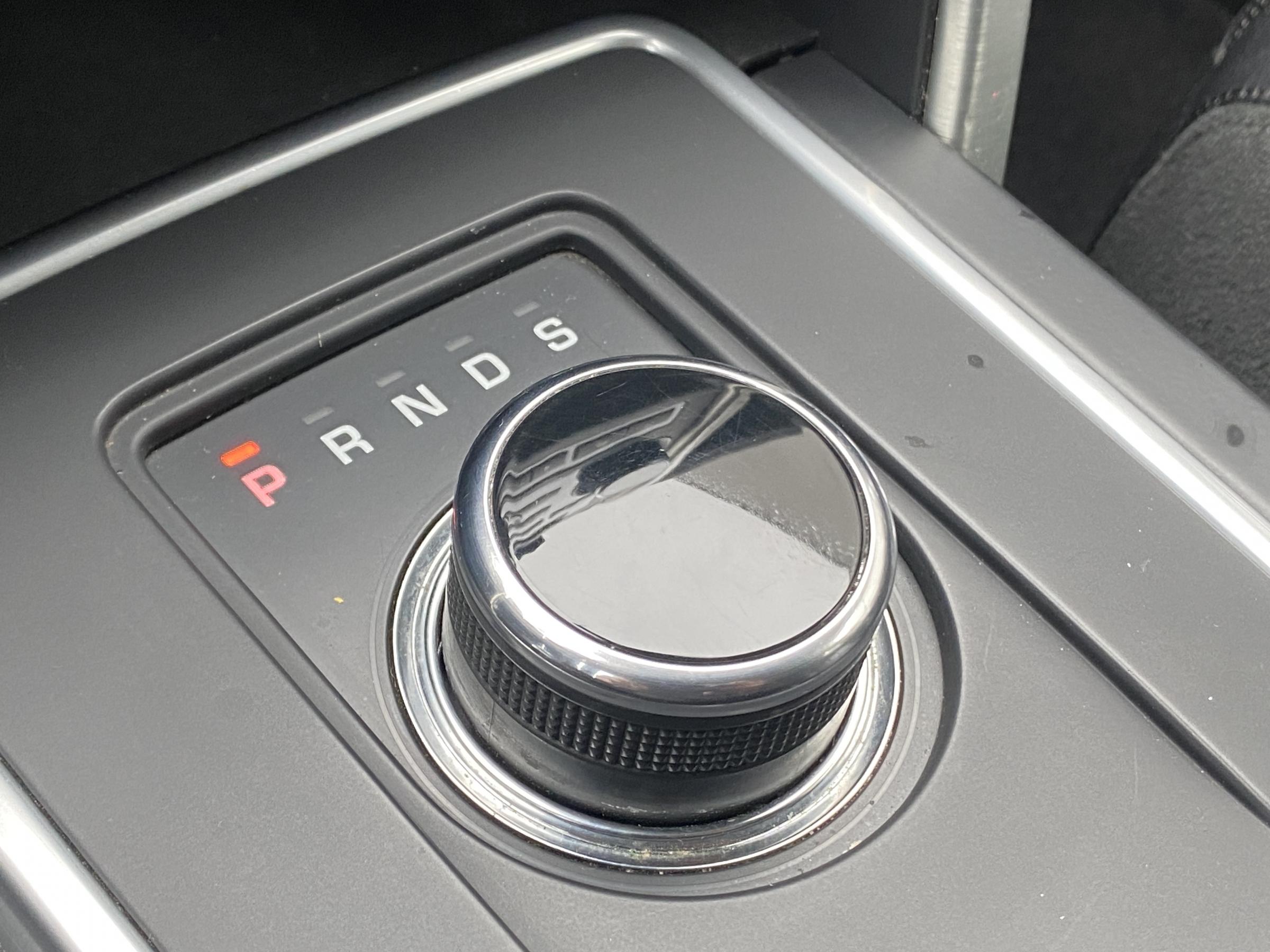 Land Rover Discovery Sport, 2017 - pohled č. 16