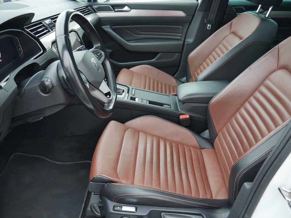 Volkswagen Passat 2.0TDi Elegance