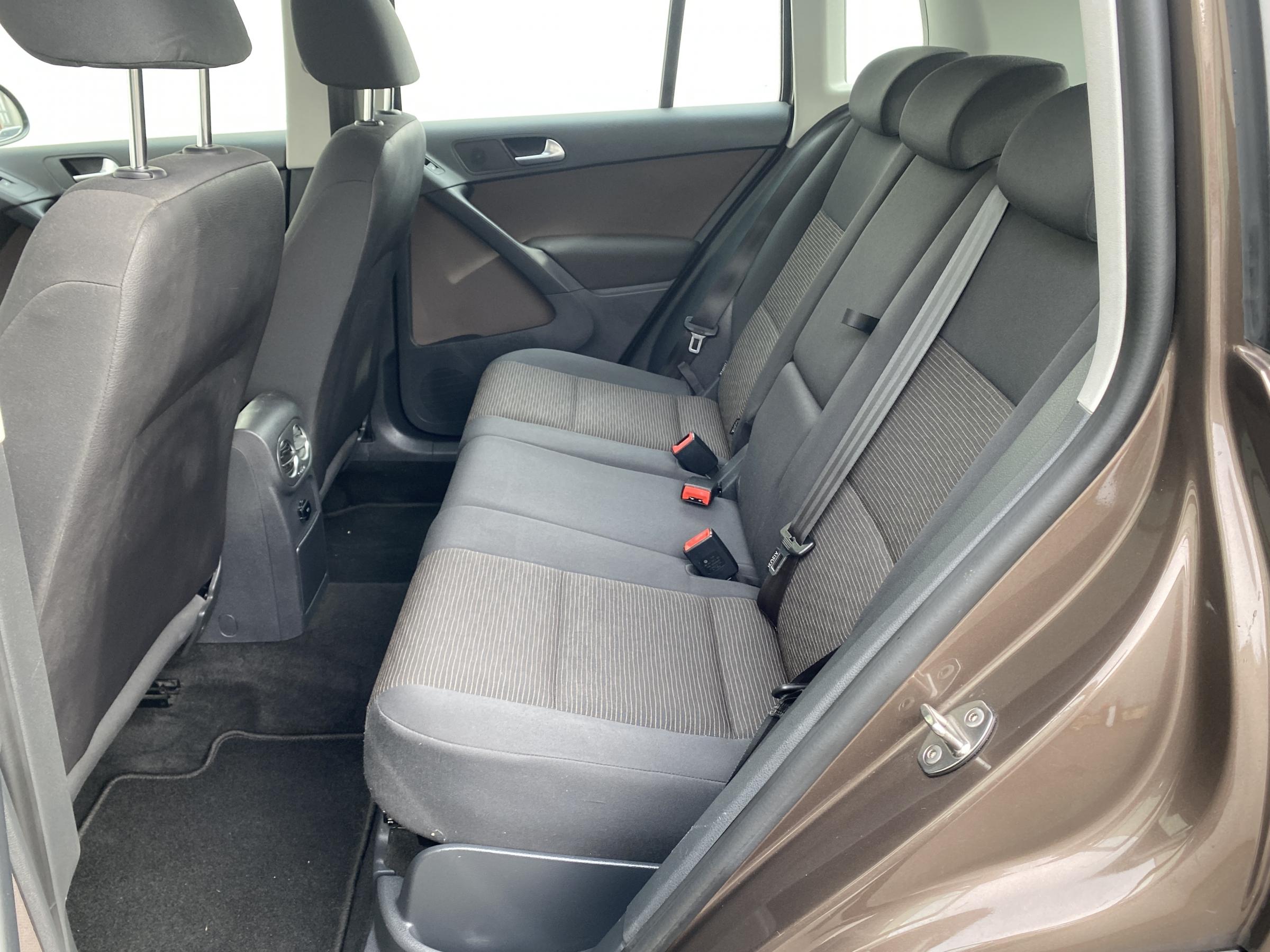 Volkswagen Tiguan, 2014 - pohled č. 10