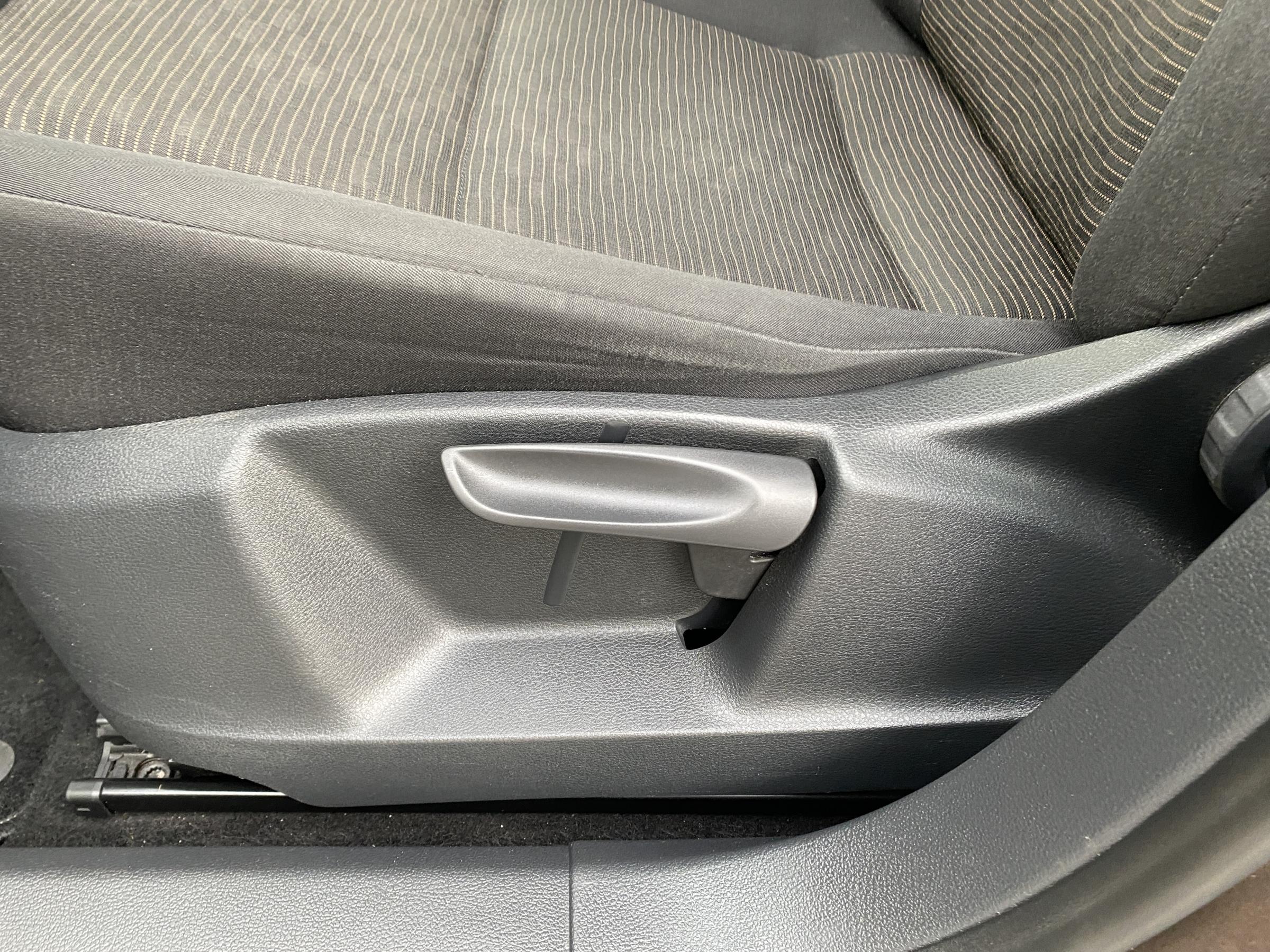 Volkswagen Tiguan, 2014 - pohled č. 14