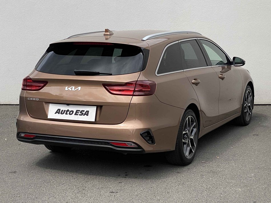 Kia Ceed 1.5 T-GDi TOP SW