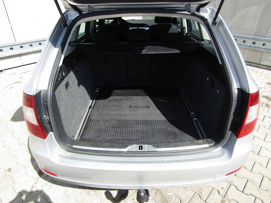 Škoda Superb II 2.0 TDi Ambition