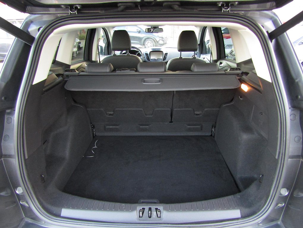 Ford Kuga 1.5EB Titanium