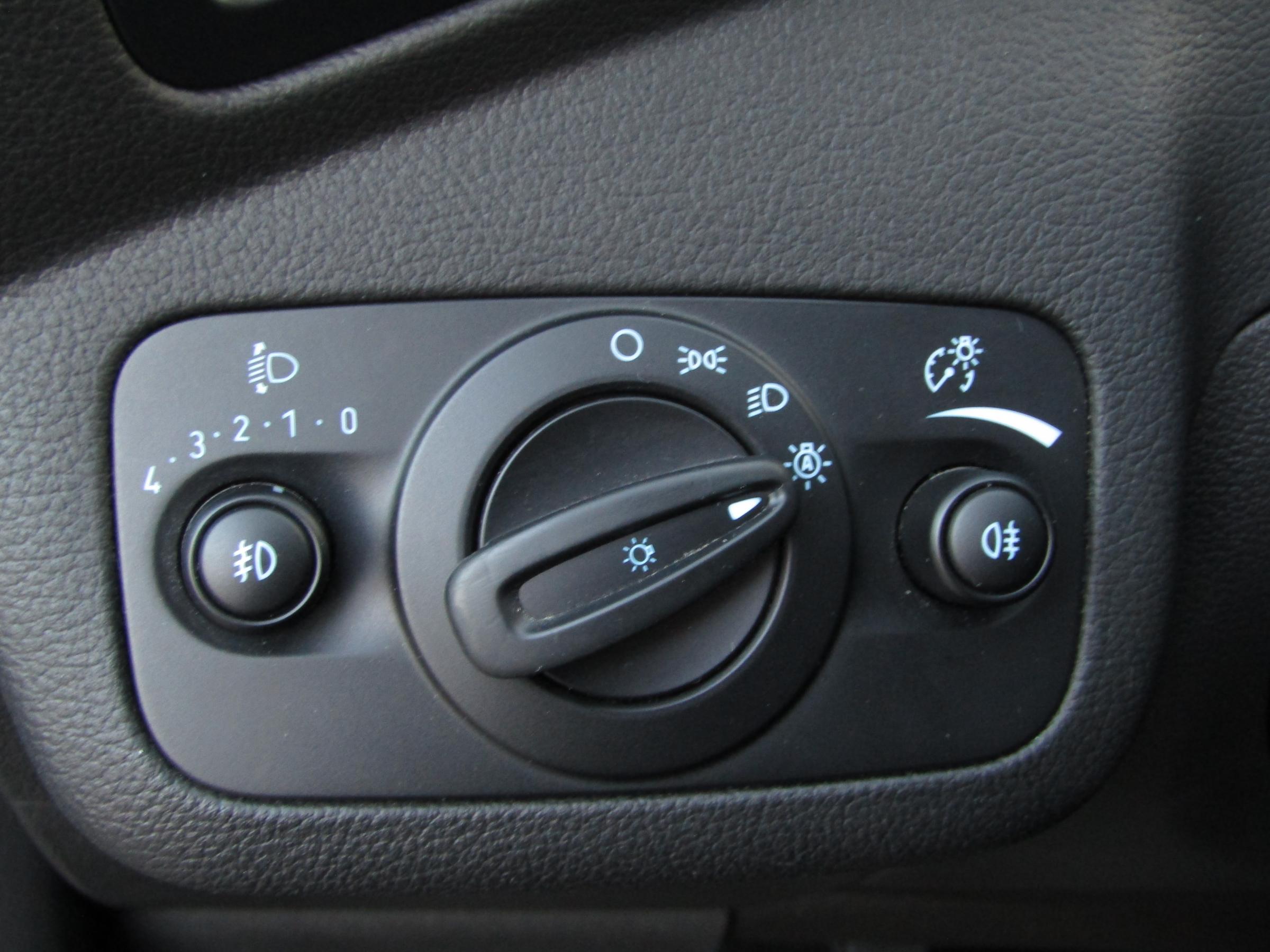 Ford Kuga, 2018 - pohled č. 12