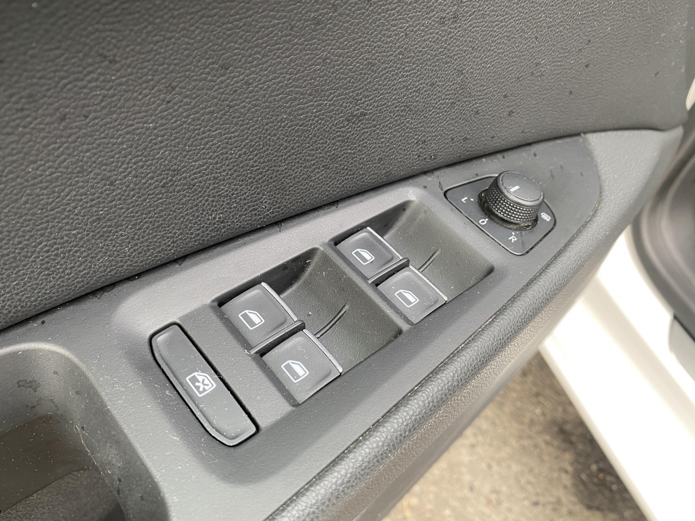 Seat Leon, 2014 - pohled č. 13