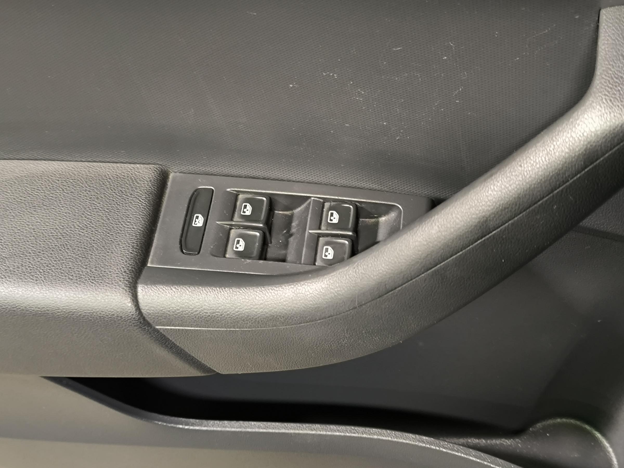 Škoda Rapid, 2015 - pohled č. 17