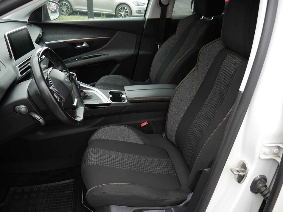 Peugeot 3008 1.6HDi Active