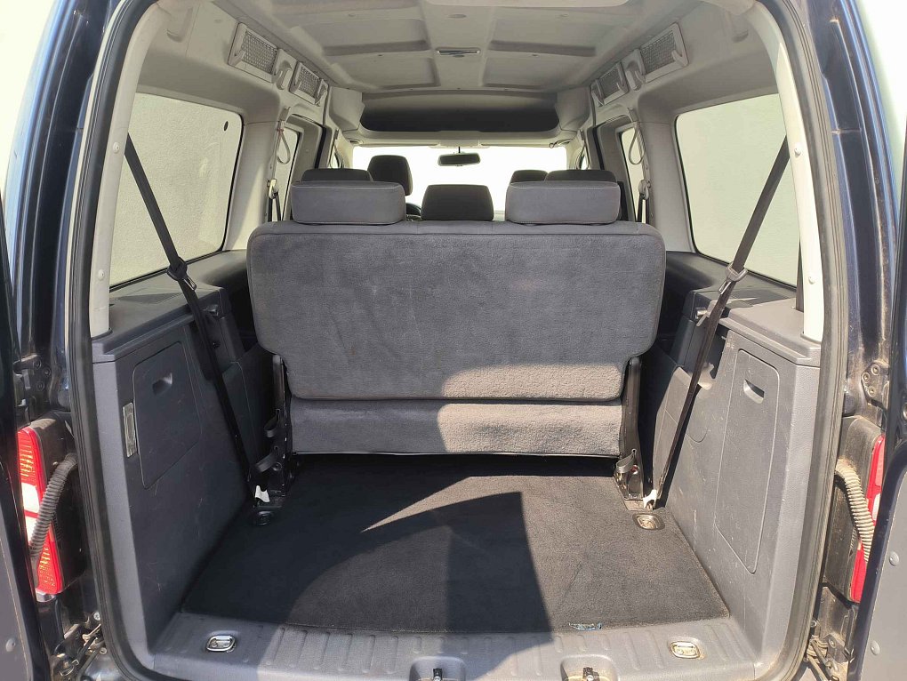 Volkswagen Caddy 1.6TDi Soccer MAXi 7míst