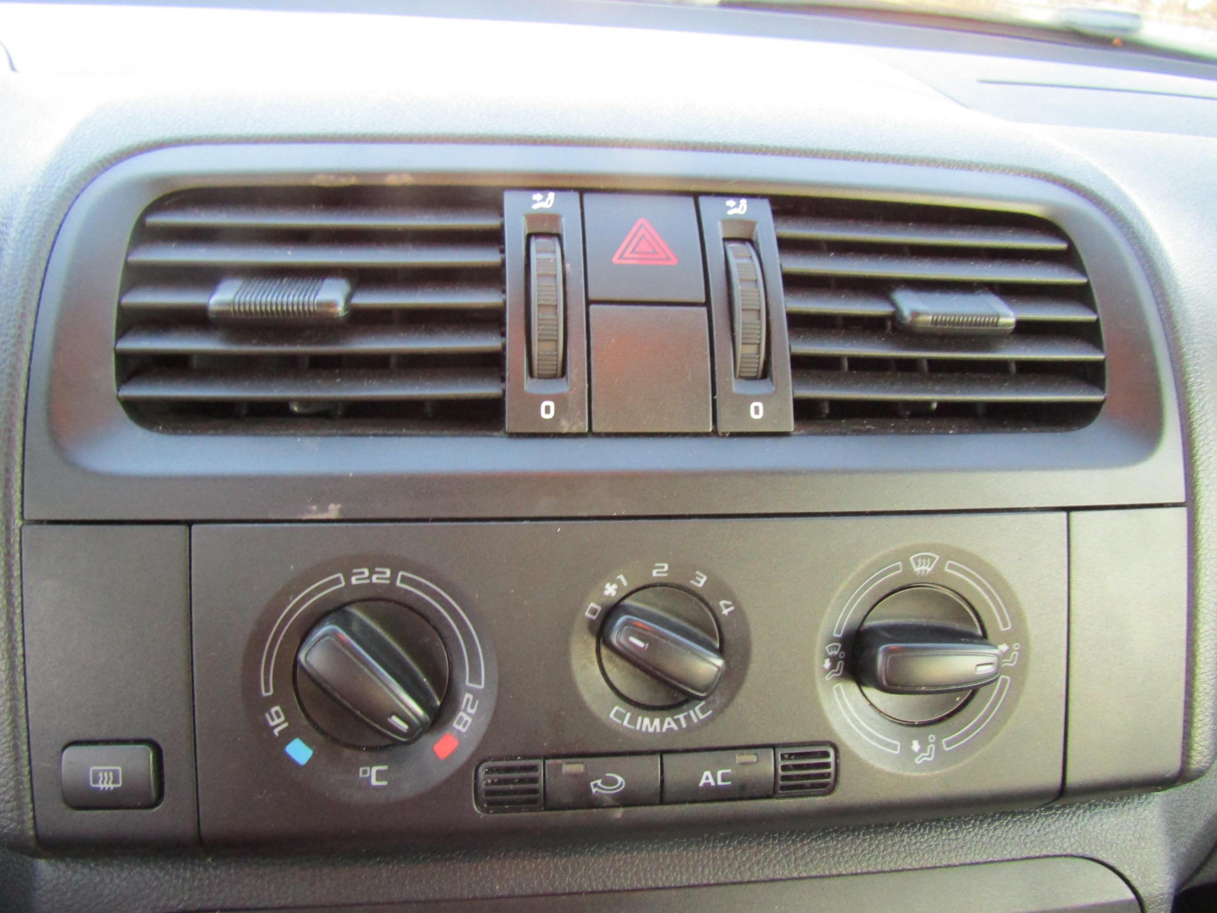 Škoda Fabia II, 2010 - pohled č. 12