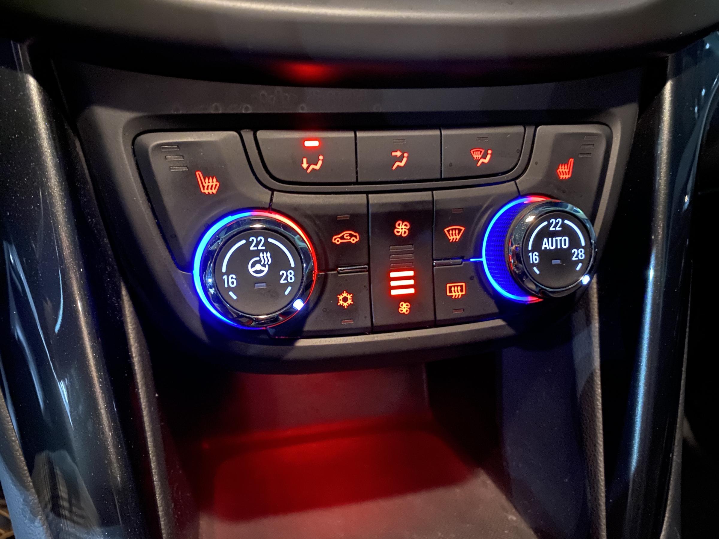 Opel Zafira, 2014 - pohled č. 14