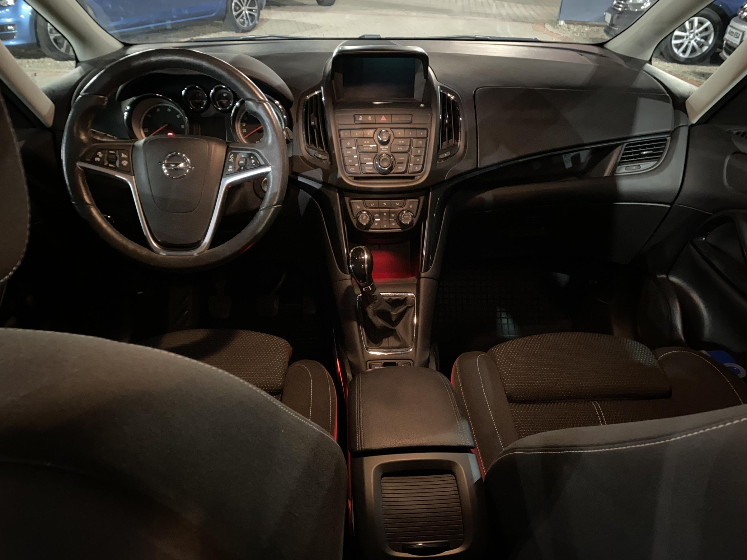 Opel Zafira, 2014 - pohled č. 8