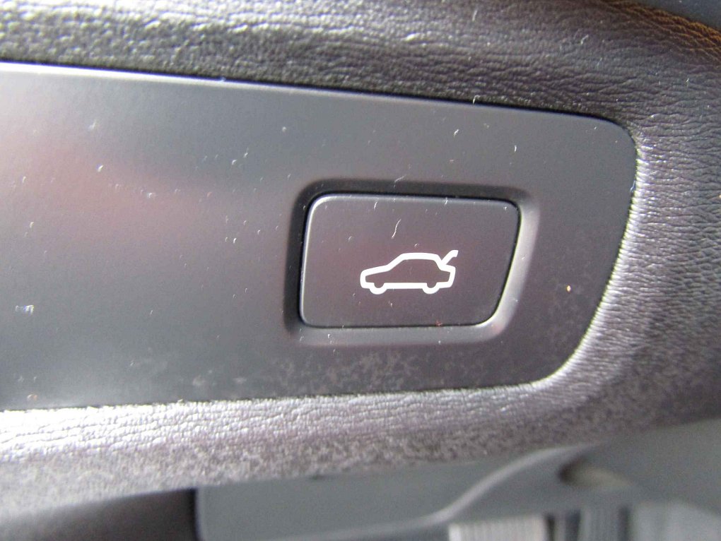 Volvo S90 2.0 T5 