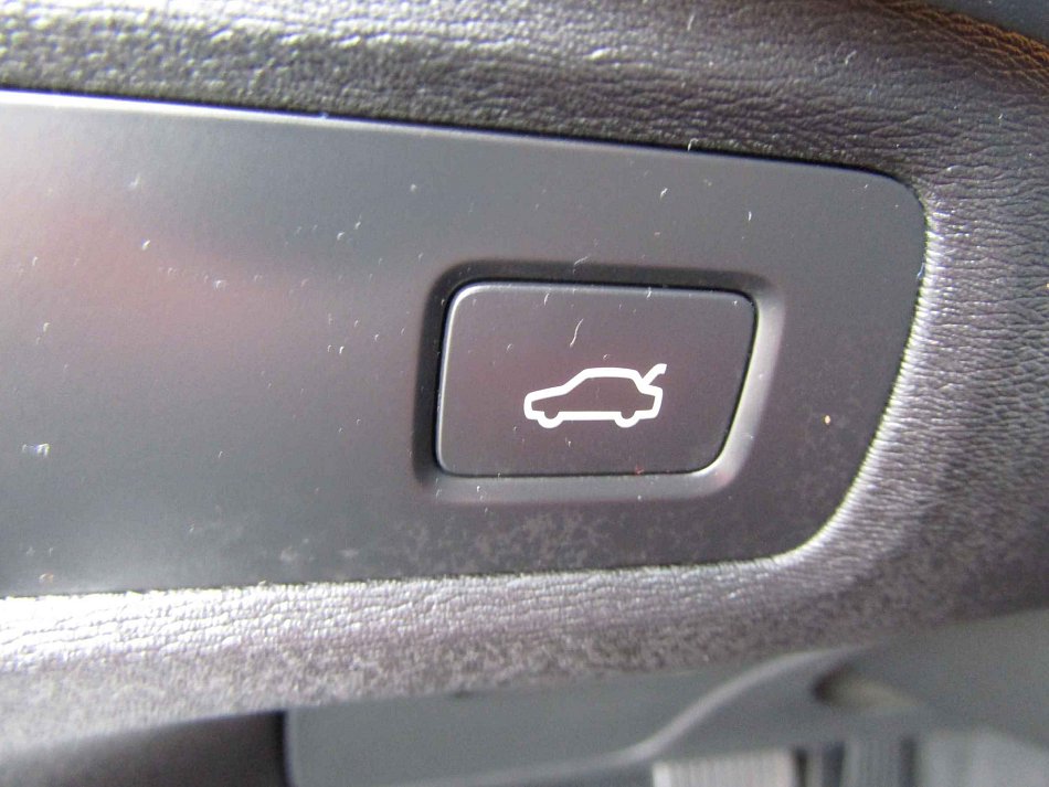 Volvo S90 2.0 T5 