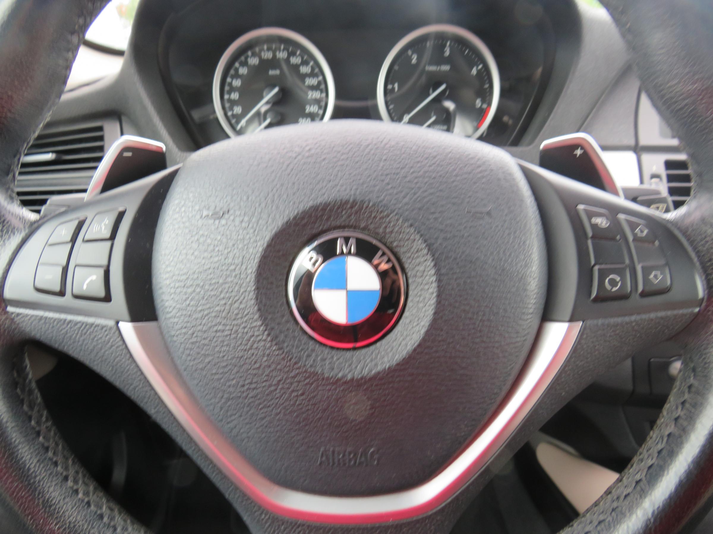 BMW X6, 2012 - pohled č. 14