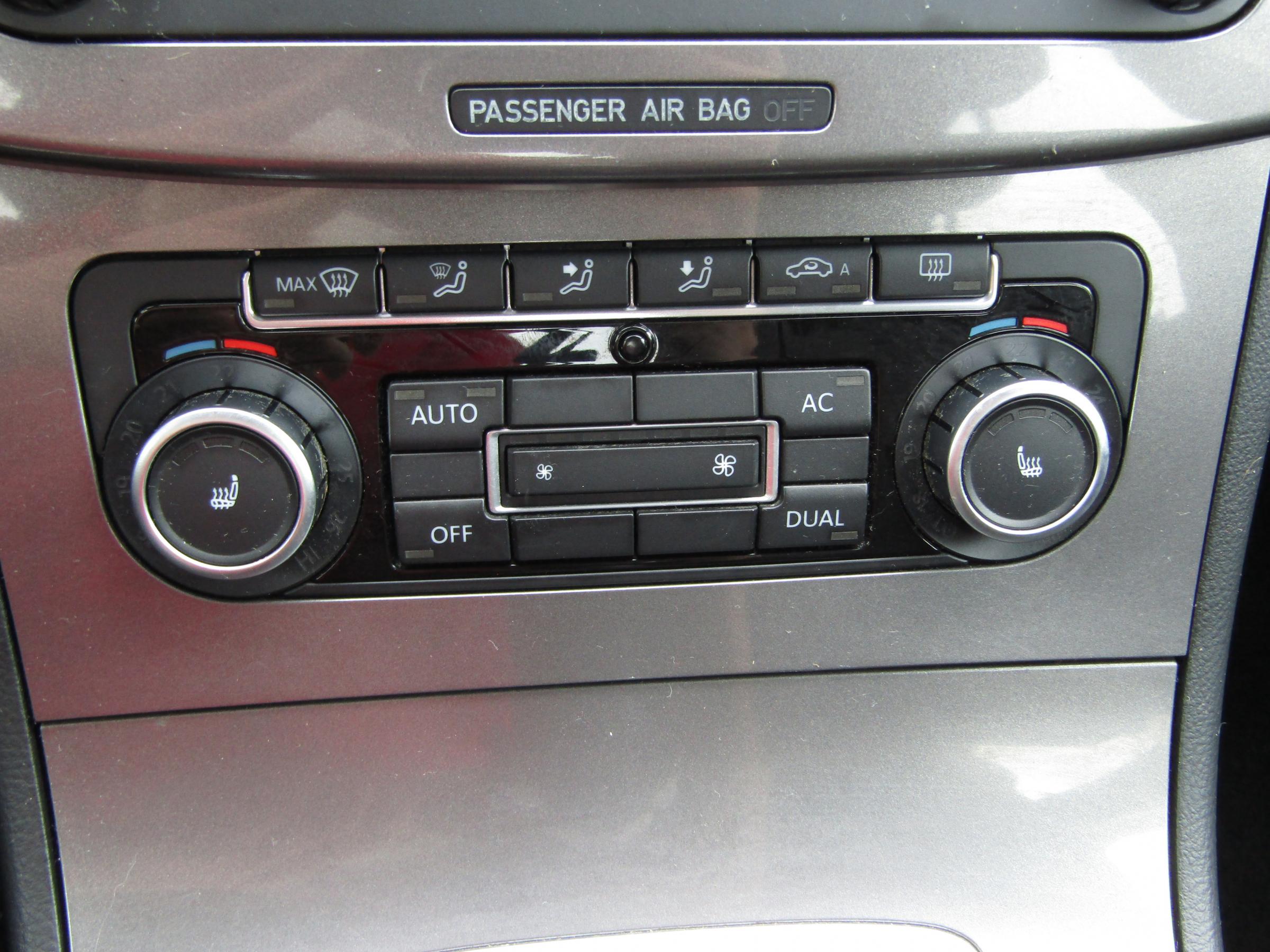Volkswagen Passat, 2010 - pohled č. 17