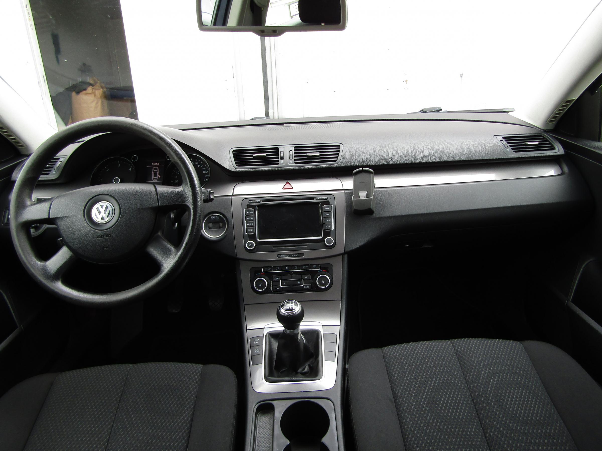 Volkswagen Passat, 2010 - pohled č. 9