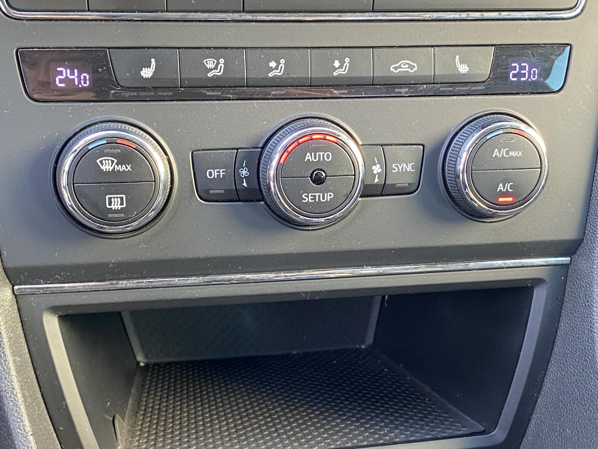 Seat Leon, 2014 - pohled č. 14