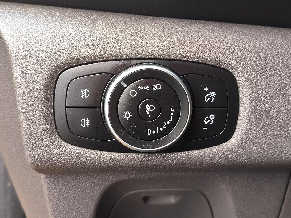 Ford Transit Custom 2.0TDCi  L2H1 8míst