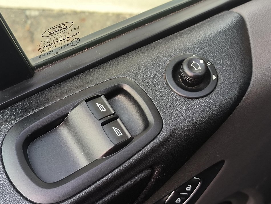 Ford Transit Custom 2.0TDCi  L2H1 8míst