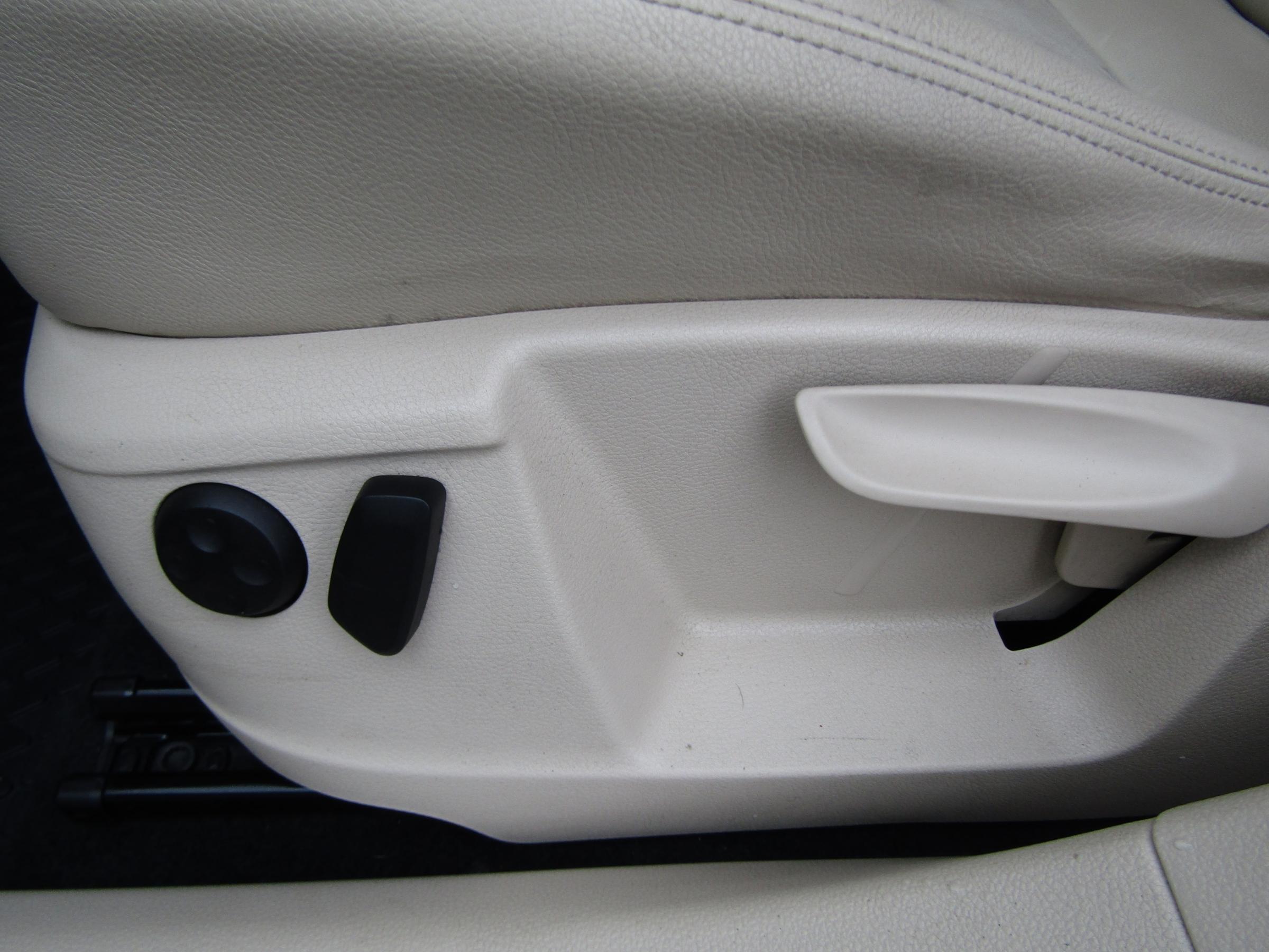 Volkswagen Sharan, 2014 - pohled č. 11