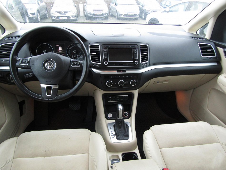 Volkswagen Sharan 2.0 TDi 