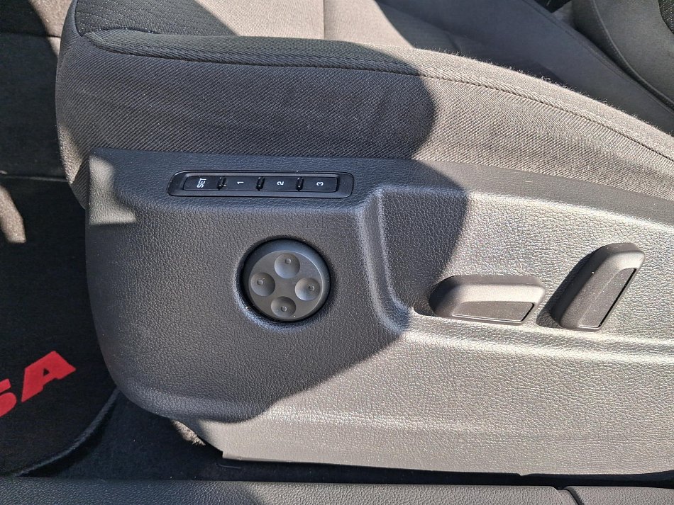 Škoda Superb II 2.0 TDi Ambiente