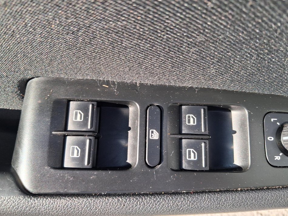 Škoda Superb II 2.0 TDi Ambiente