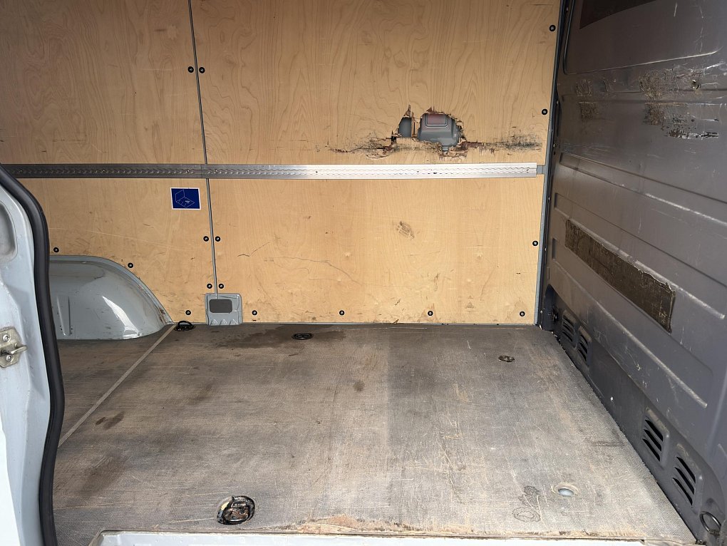 Volkswagen Crafter 2.0TDi  L2H1