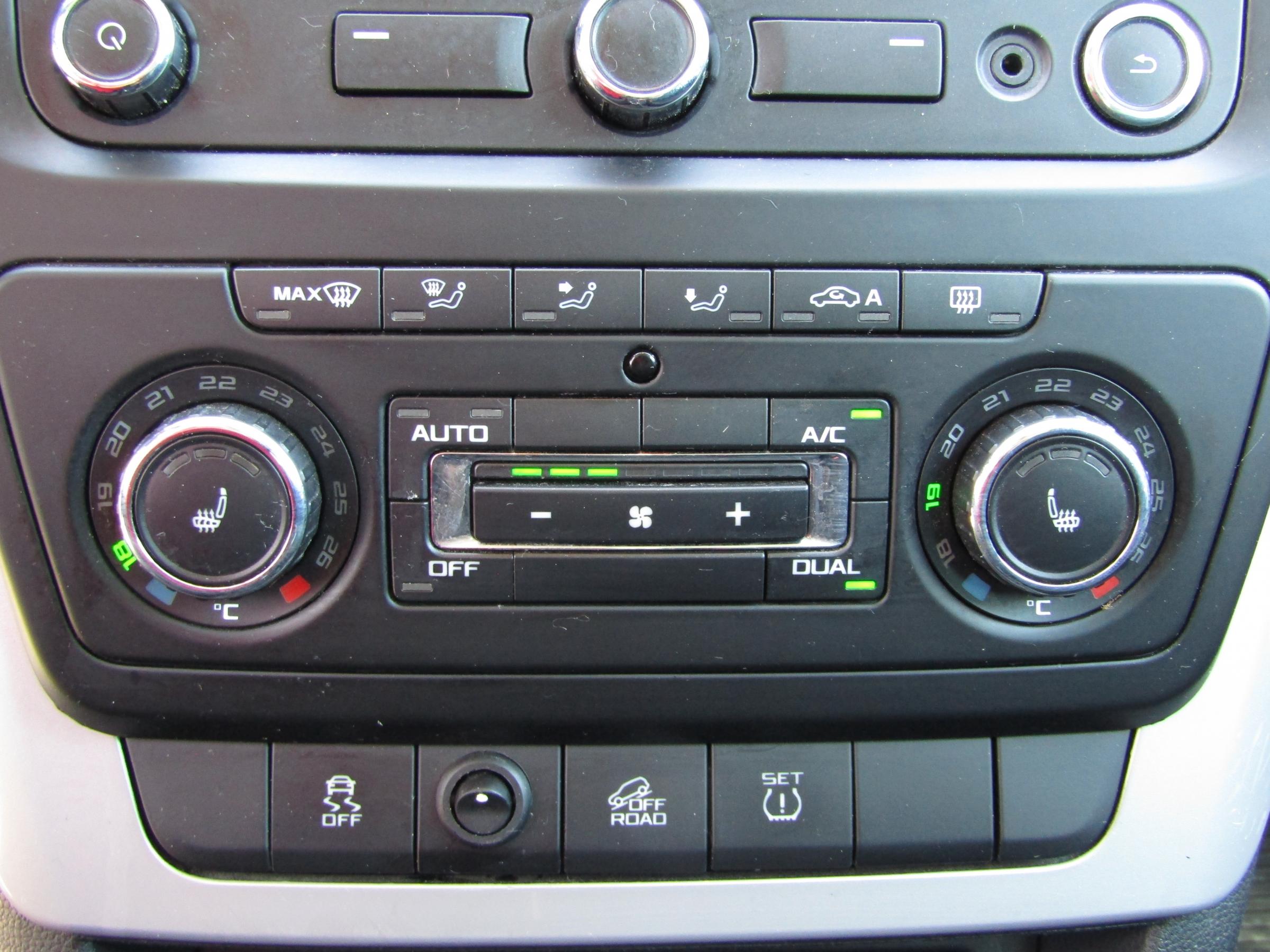 Škoda Yeti, 2013 - pohled č. 14