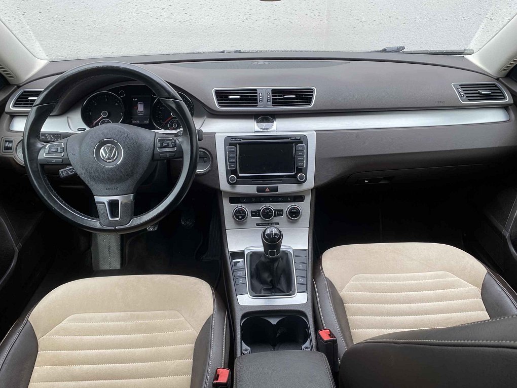 Volkswagen Passat 2.0 TDi Highline