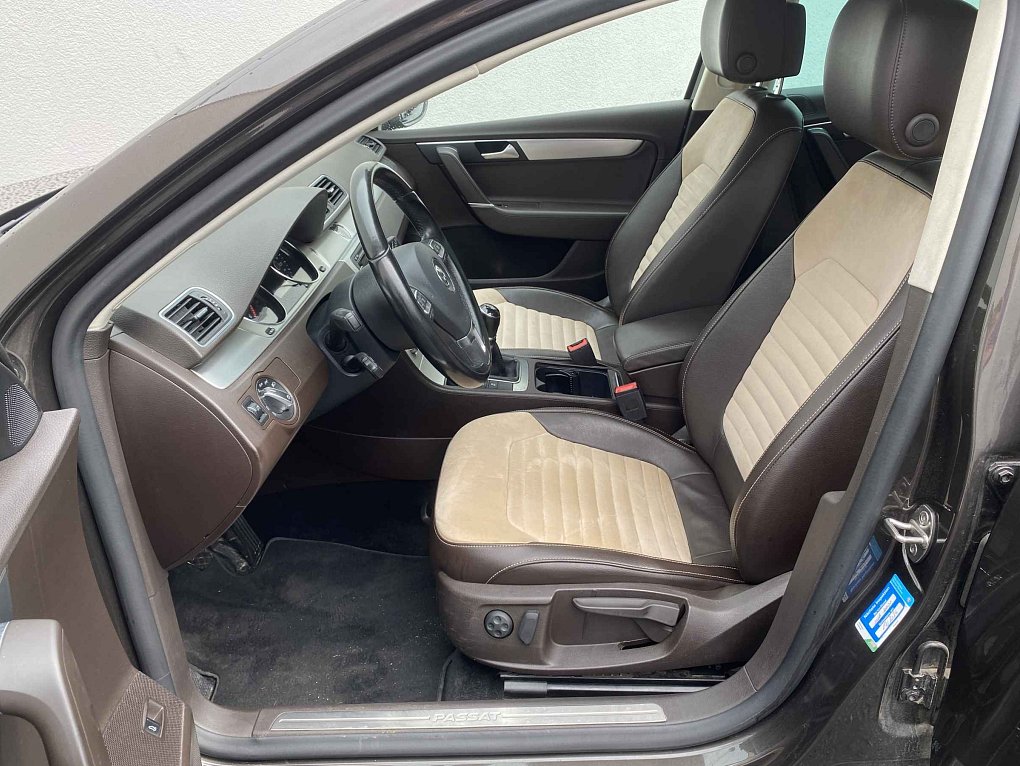 Volkswagen Passat 2.0 TDi Highline