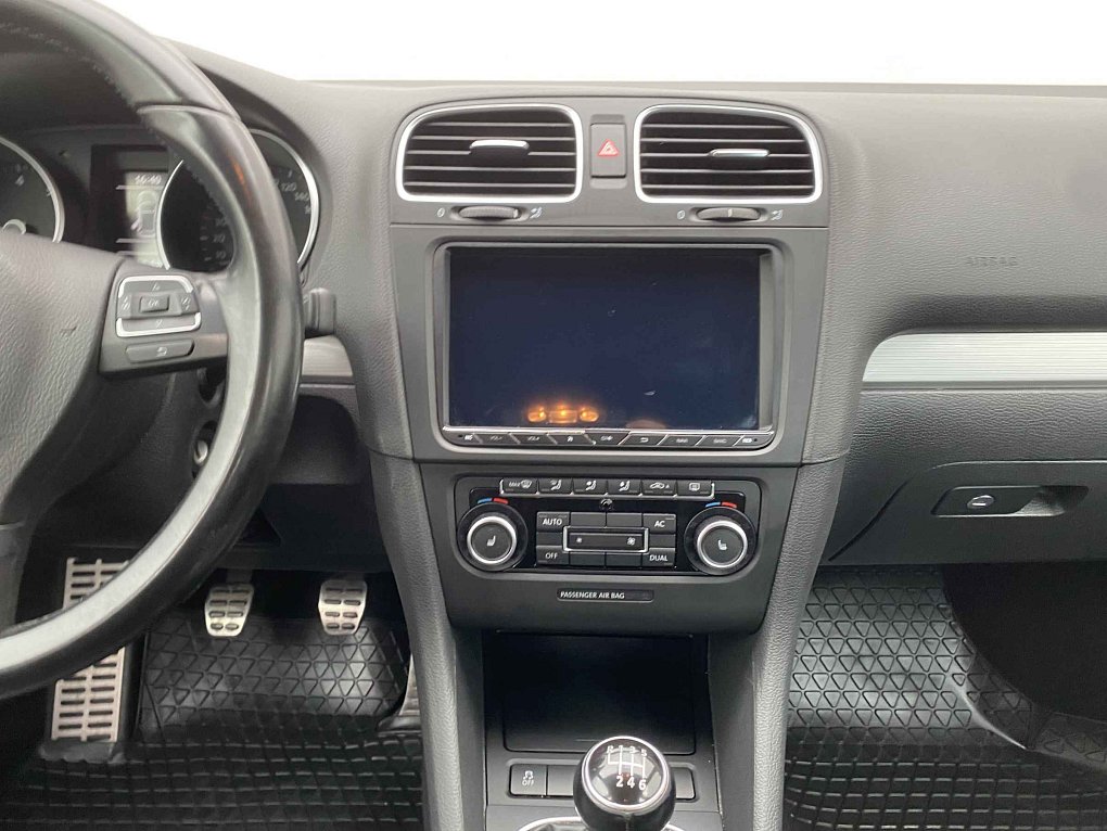 Volkswagen Golf 1.2 TSi 