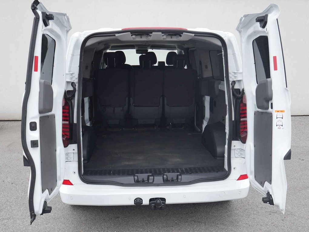 Volkswagen Transporter 2.0TDi  L2 6míst