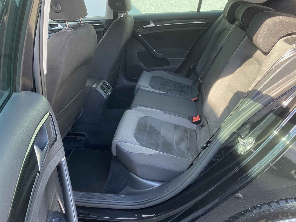 Volkswagen Golf 1.5 TSi Highline
