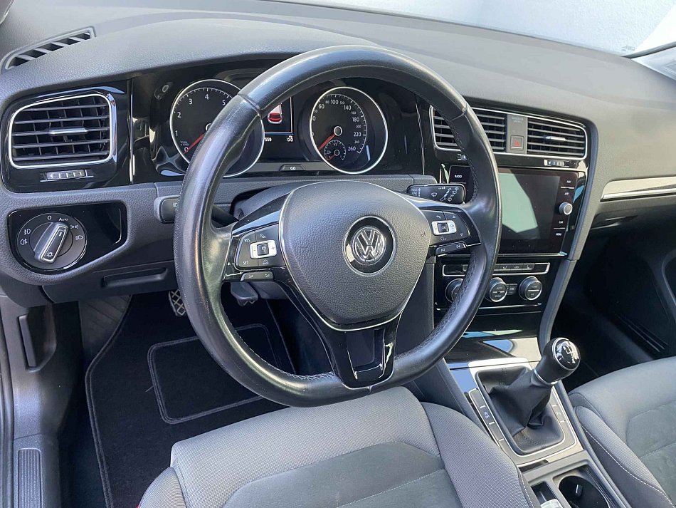 Volkswagen Golf 1.5 TSi Highline