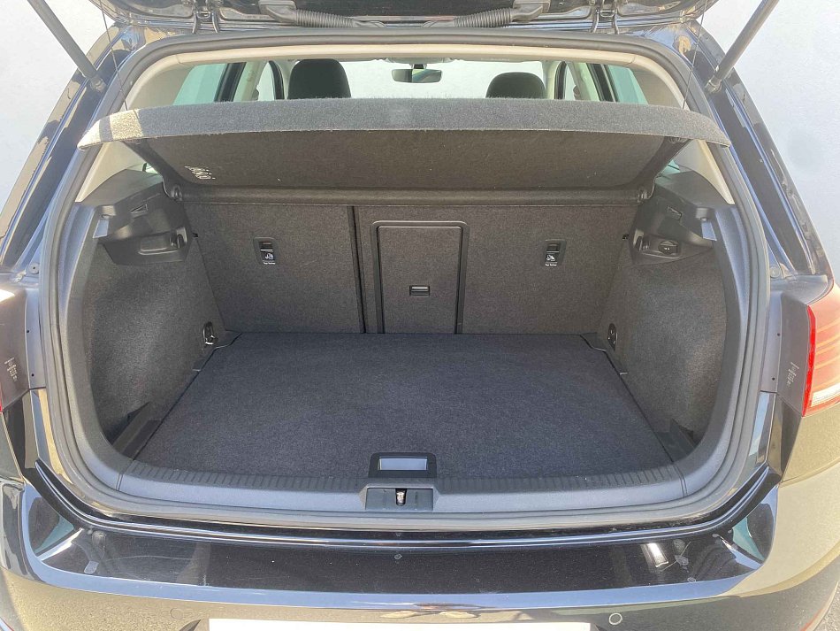 Volkswagen Golf 1.5 TSi Highline