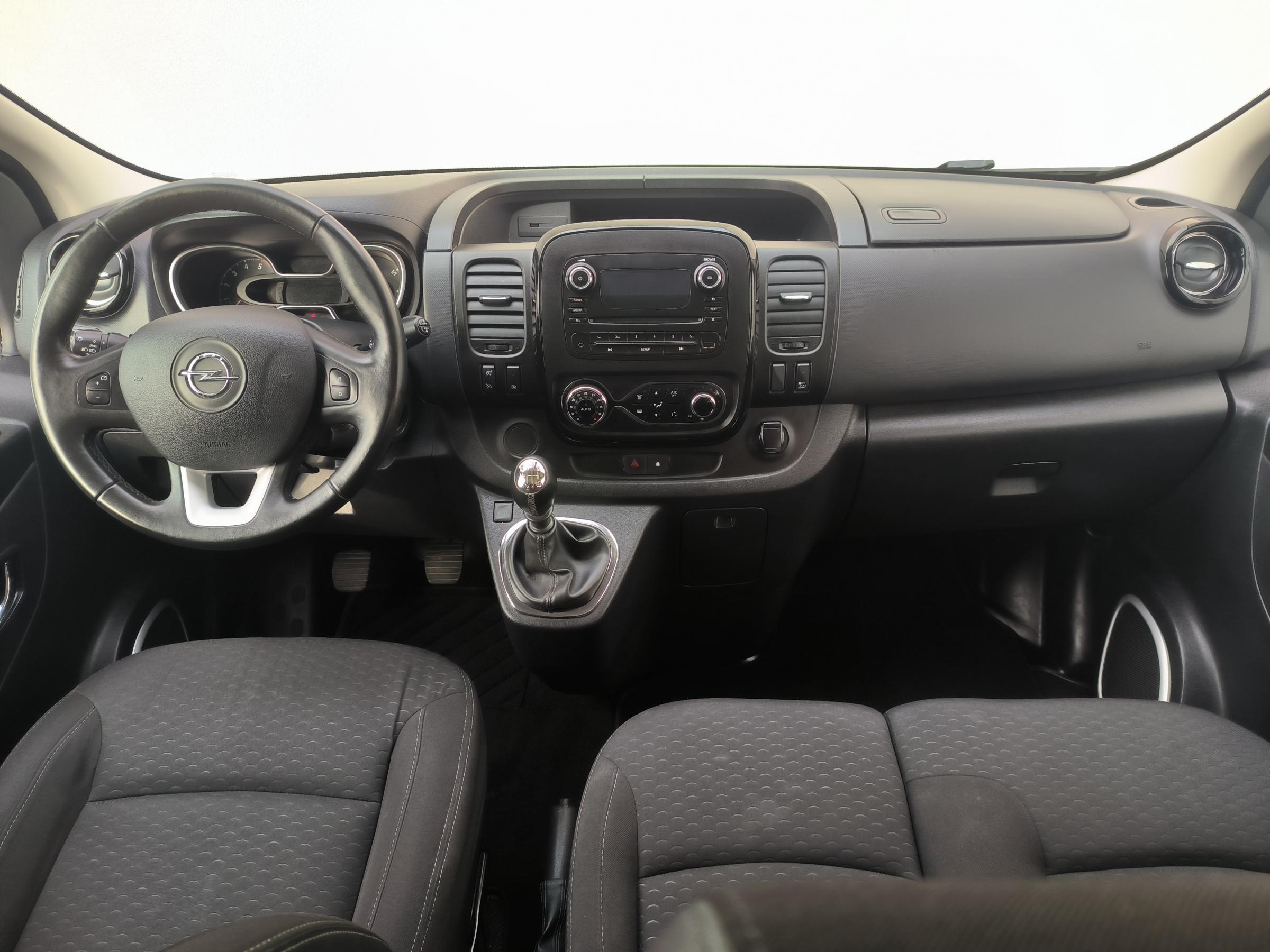 Opel Vivaro, 2018 - pohled č. 9