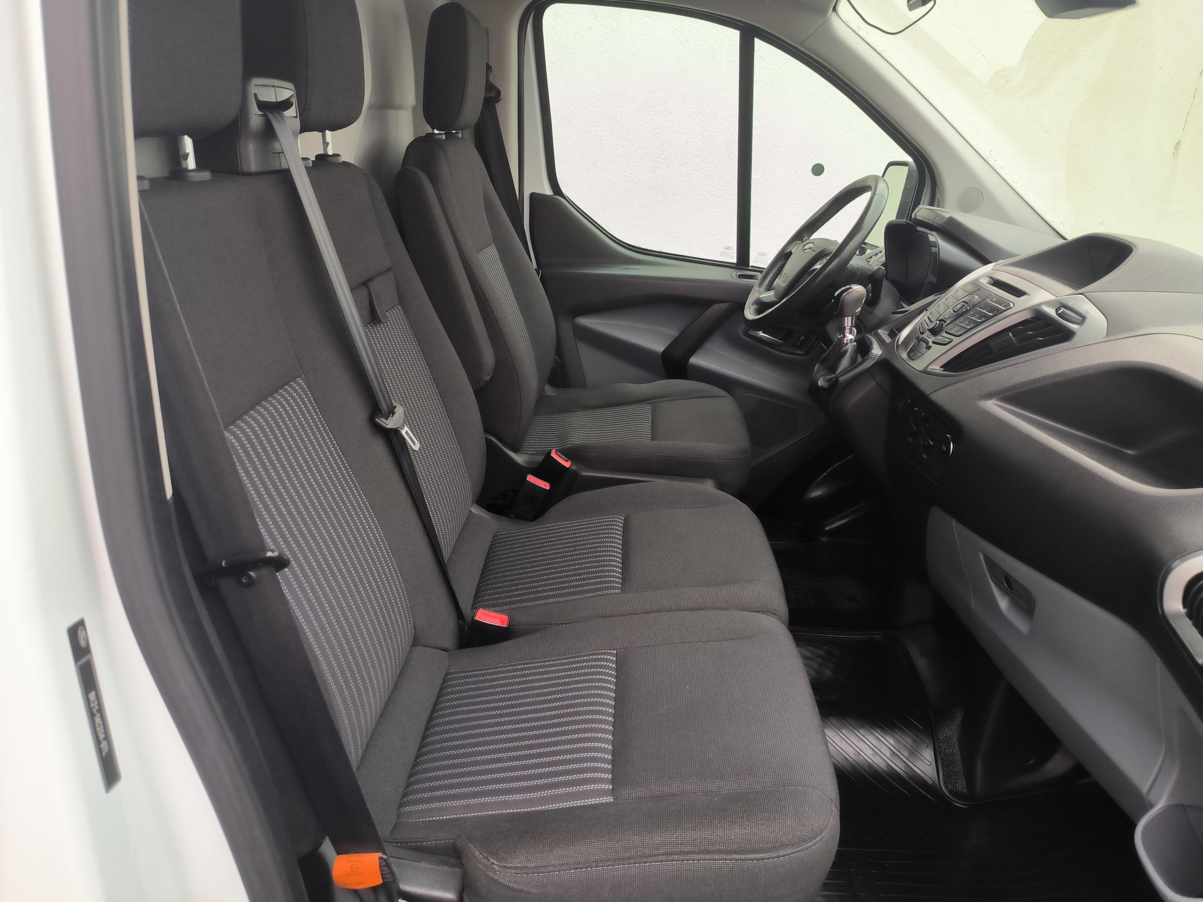 Ford Transit Custom, 2015 - pohled č. 21
