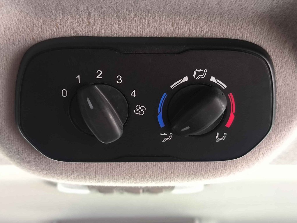 Ford Transit Custom 2.0TDCi Trend 9míst