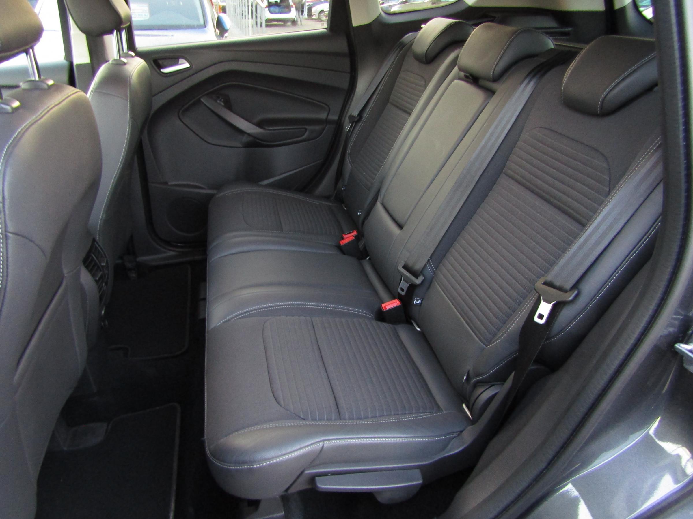 Ford Kuga, 2018 - pohled č. 10