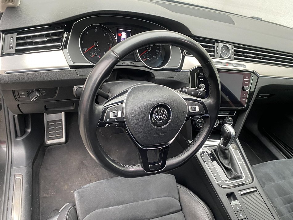 Volkswagen Passat 2.0 TDi R-Line