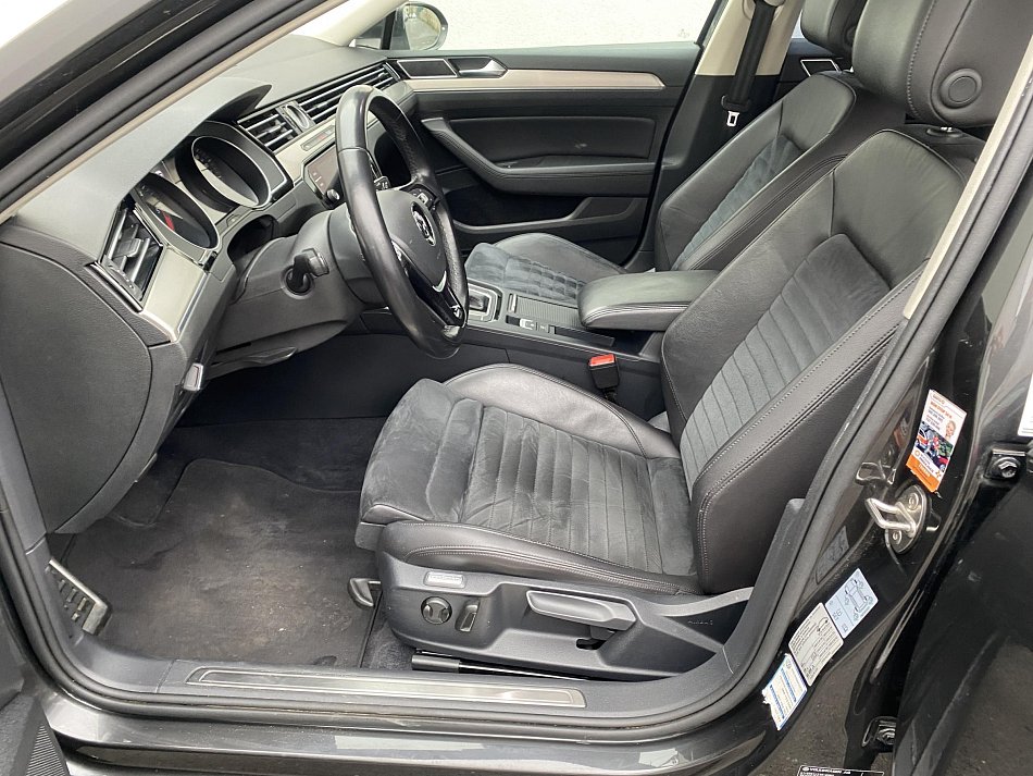 Volkswagen Passat 2.0 TDi R-Line