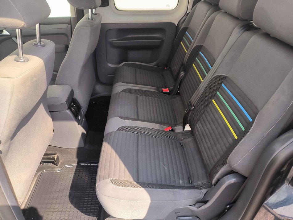 Volkswagen Caddy 1.6TDi Soccer MAXi 7míst