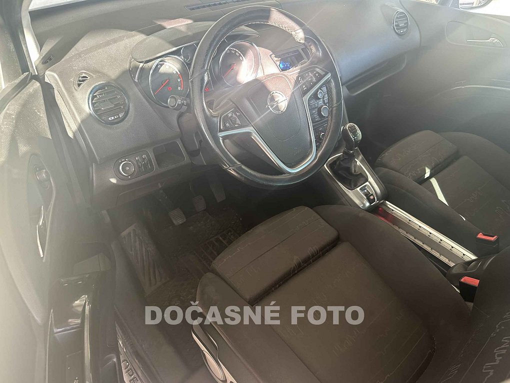 Opel Meriva 1.4i 