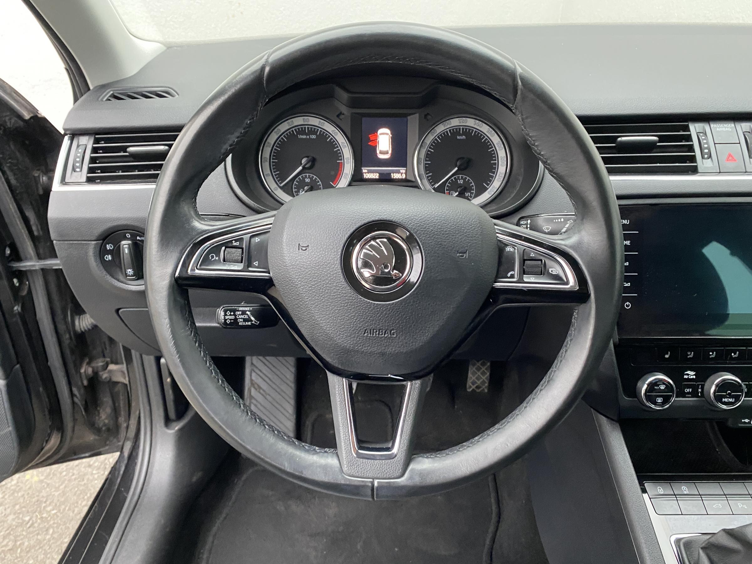 Škoda Octavia III, 2018 - pohled č. 12