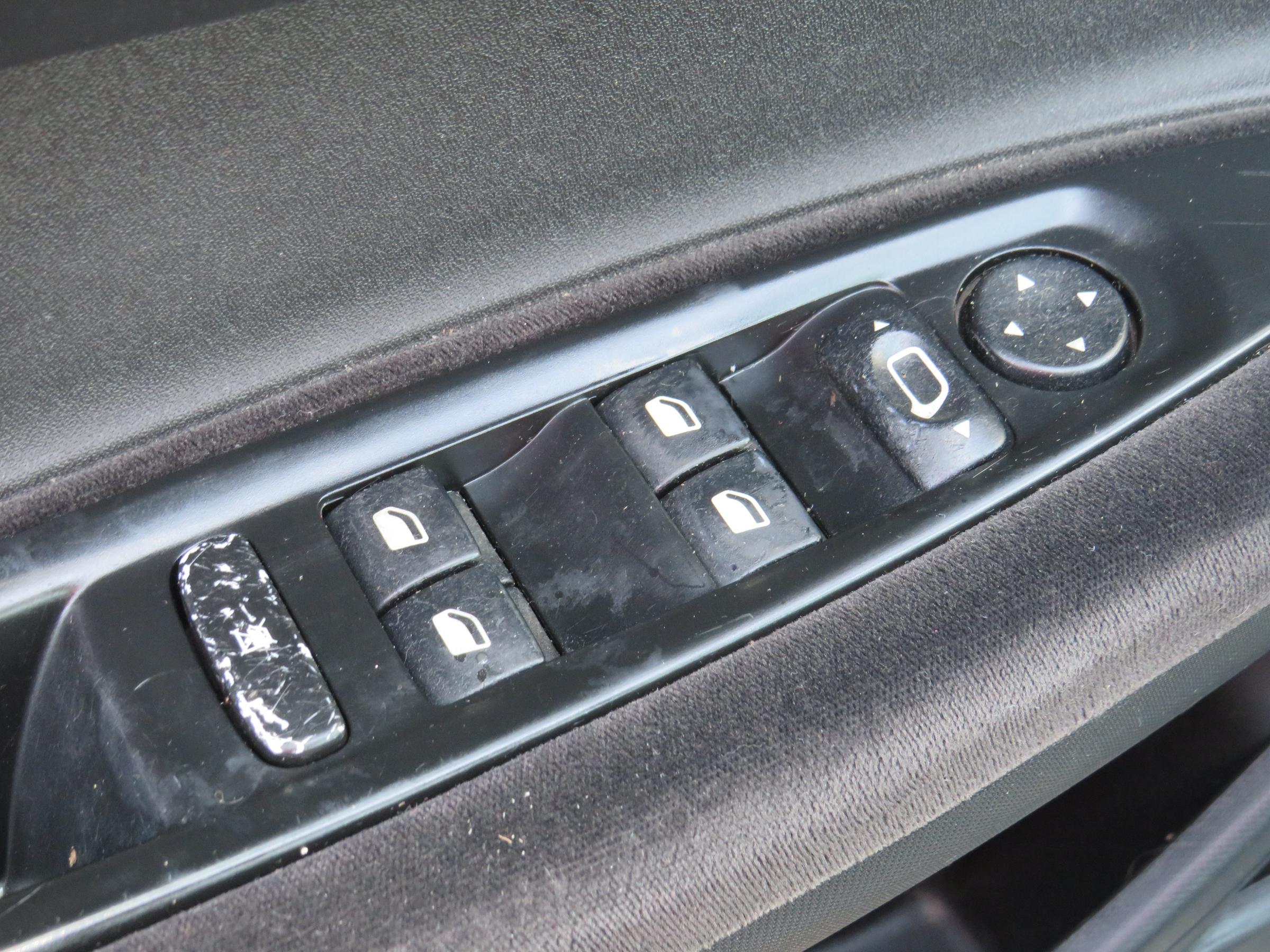 Citroën C4, 2008 - pohled č. 11