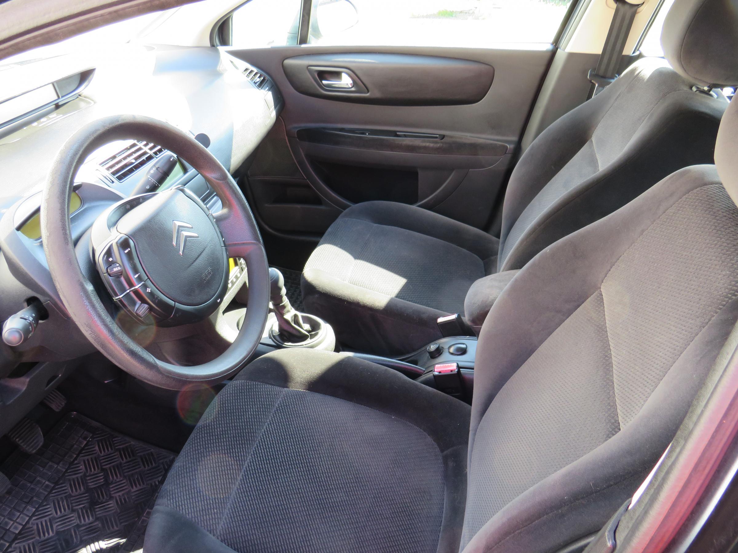 Citroën C4, 2008 - pohled č. 9